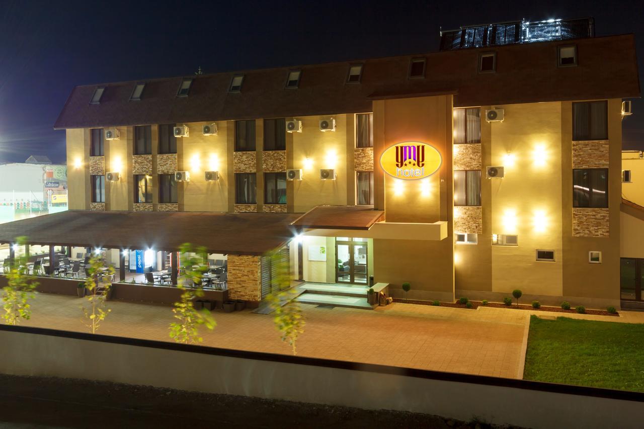 YMY Hotel Târgu Jiu Buitenkant foto