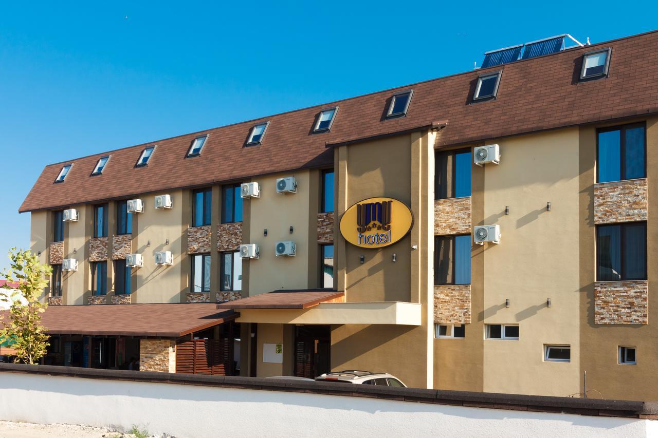 YMY Hotel Târgu Jiu Buitenkant foto